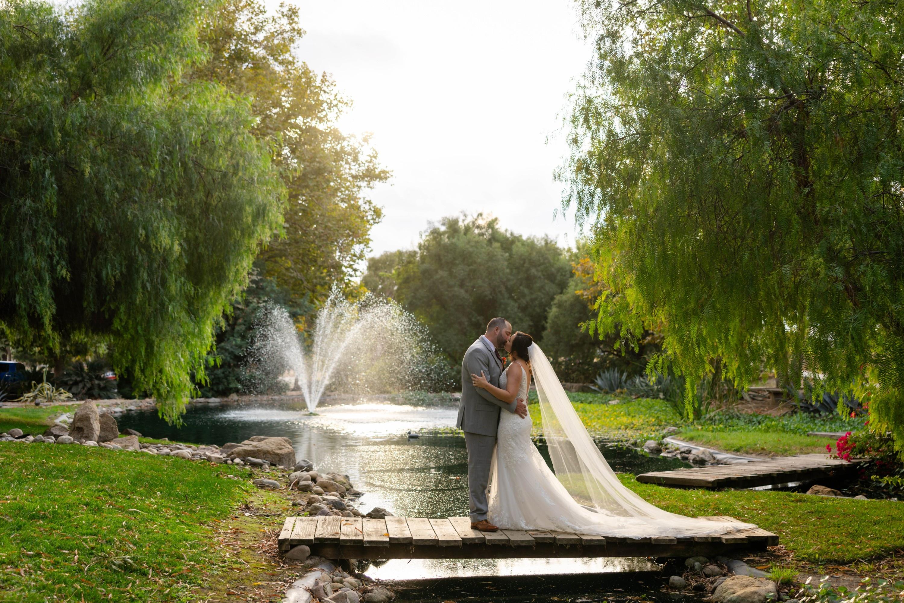 carousel-hero-element image-1