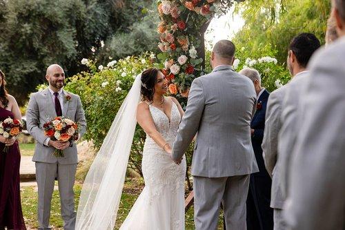 mobile - carousel-hero-element image-0