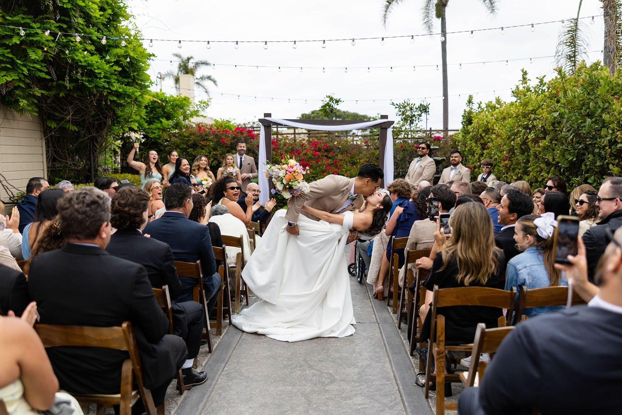 carousel-hero-element image-0